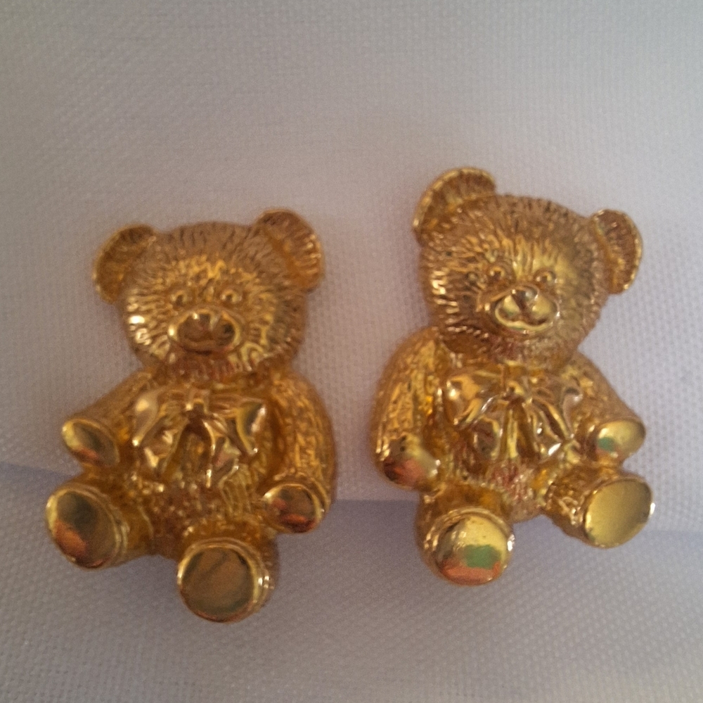Avon Teddy Bear Clip On Earrings Goldtone 90s with Box Cuddly Teddy Bear 🐻